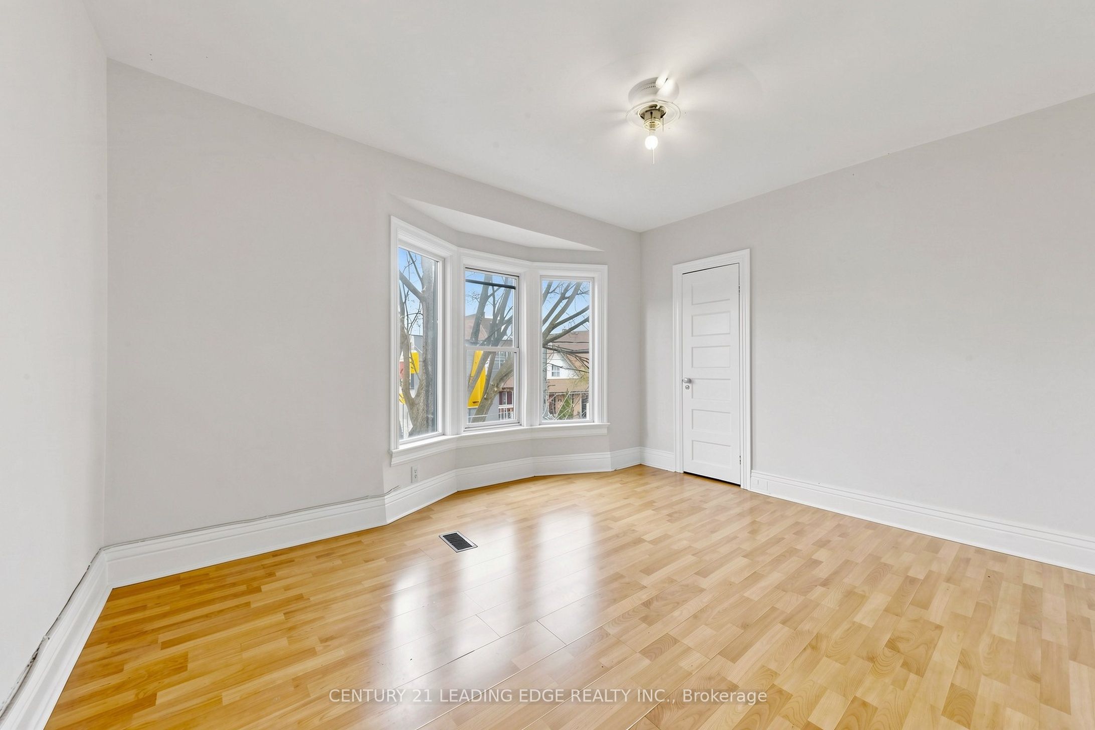 1132 Dufferin Street