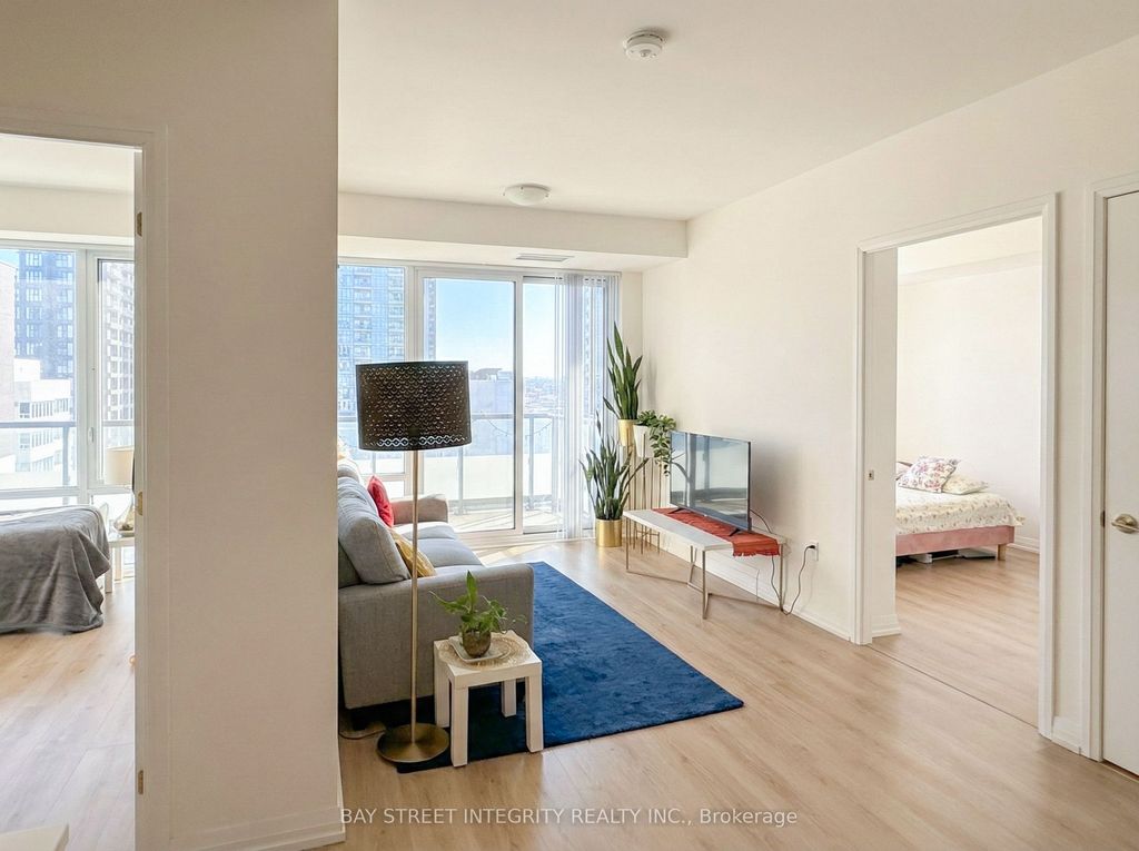 Photo of 25 Holly Street #2010, Toronto, ON M4S 0E3 (MLS # C12788666)