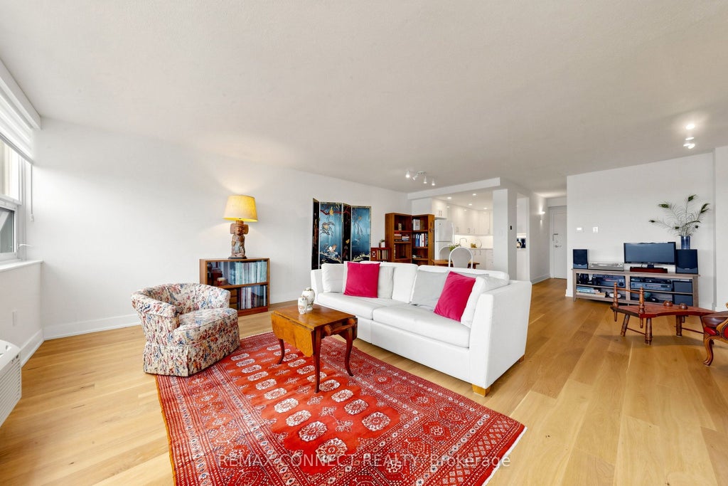 Photo of 121 Ling Road #1207, Toronto, ON M1E 4Y2 (MLS # E13701058)