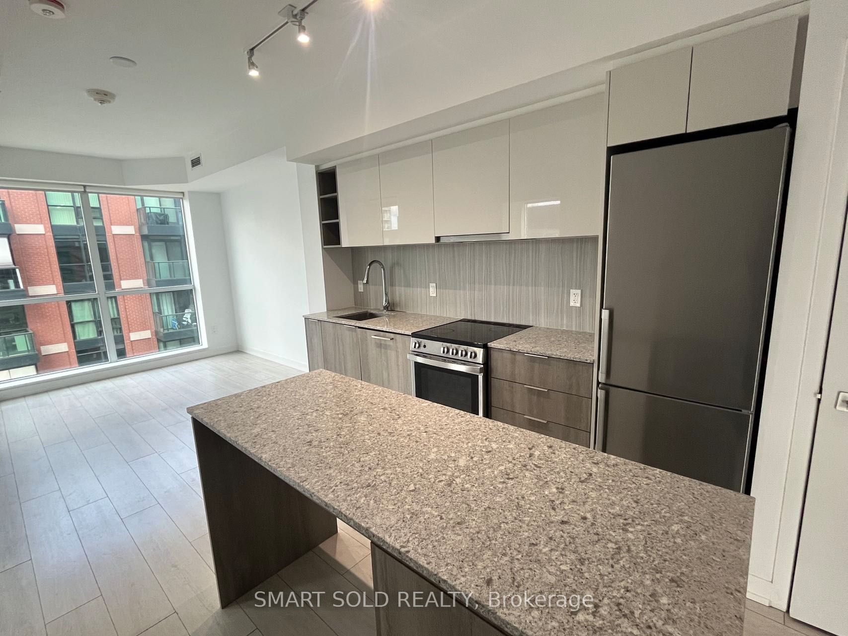 31 Tippett Road 831
