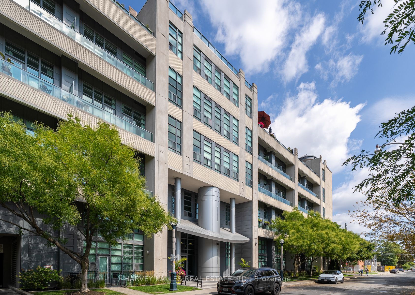 380 Macpherson Avenue 317