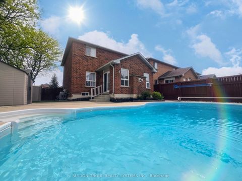 3945 Foxwood Avenue Mississauga ON L5N 7V4