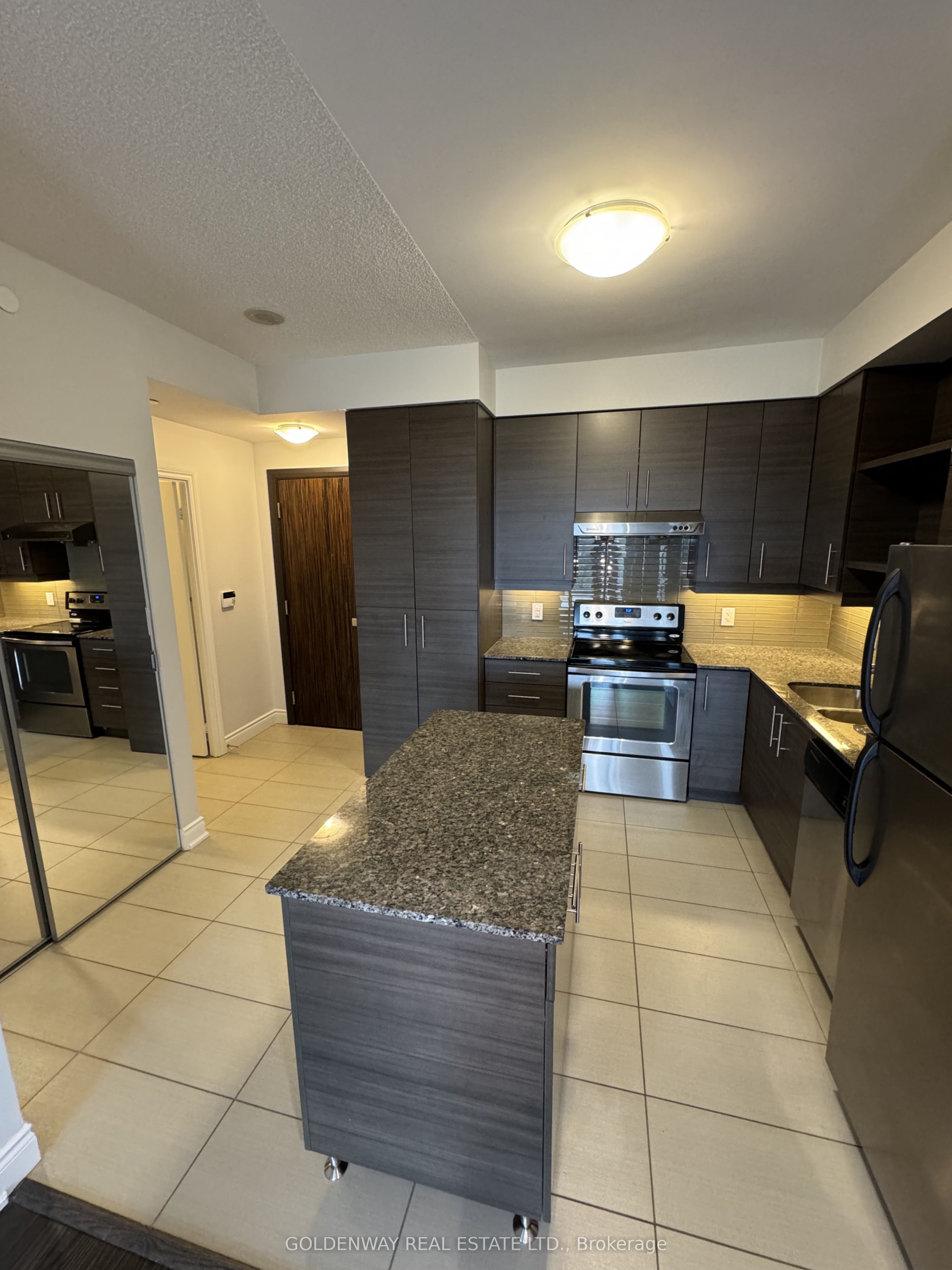277 South Park Road 819