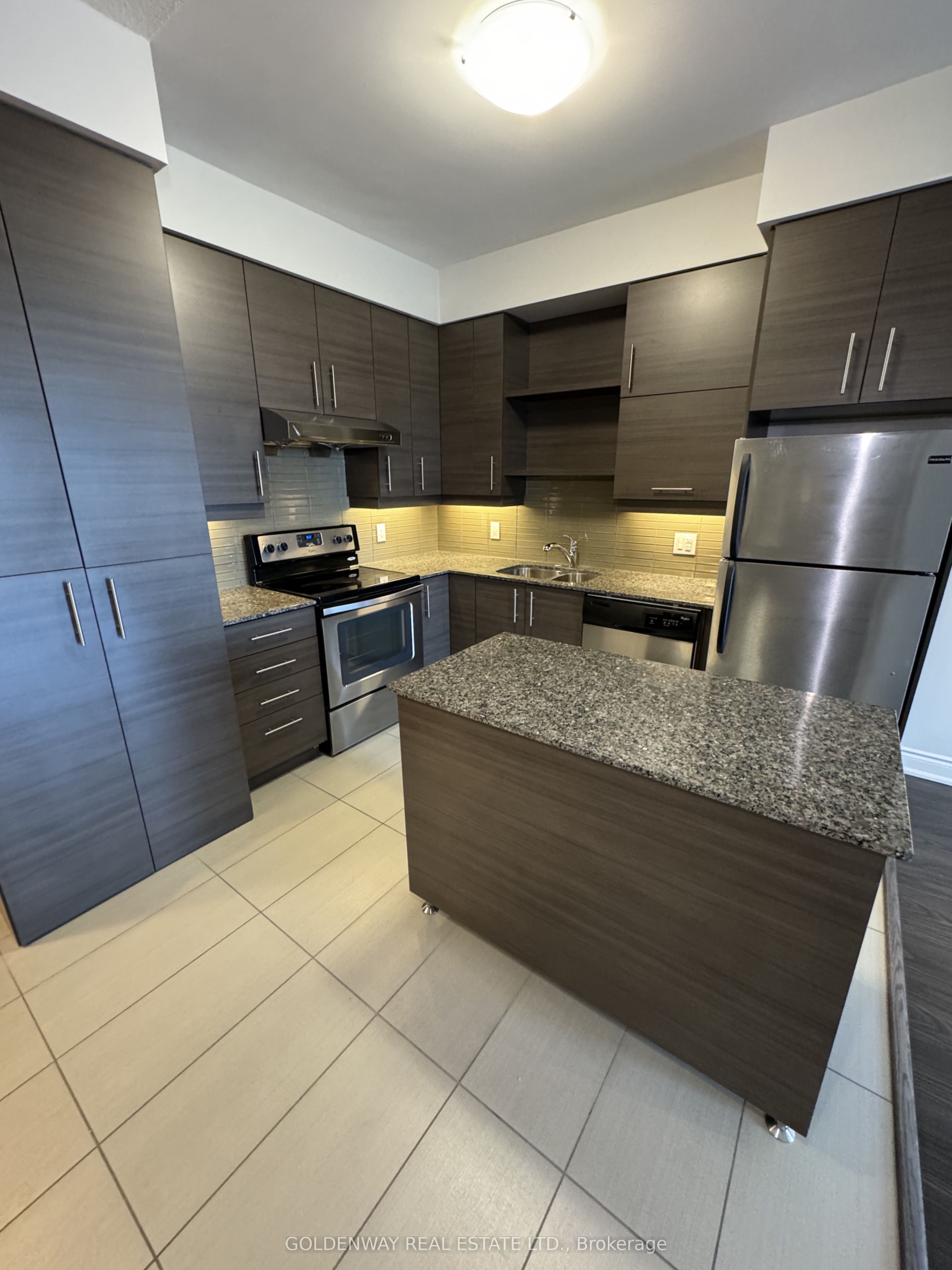 277 South Park Road 819