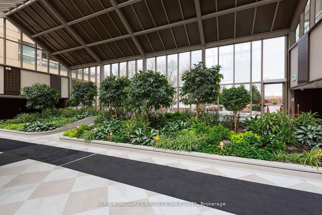 Photo of 61 St Clair Avenue W #1102, Toronto, ON M4V 2Y8 (MLS # C12910150)