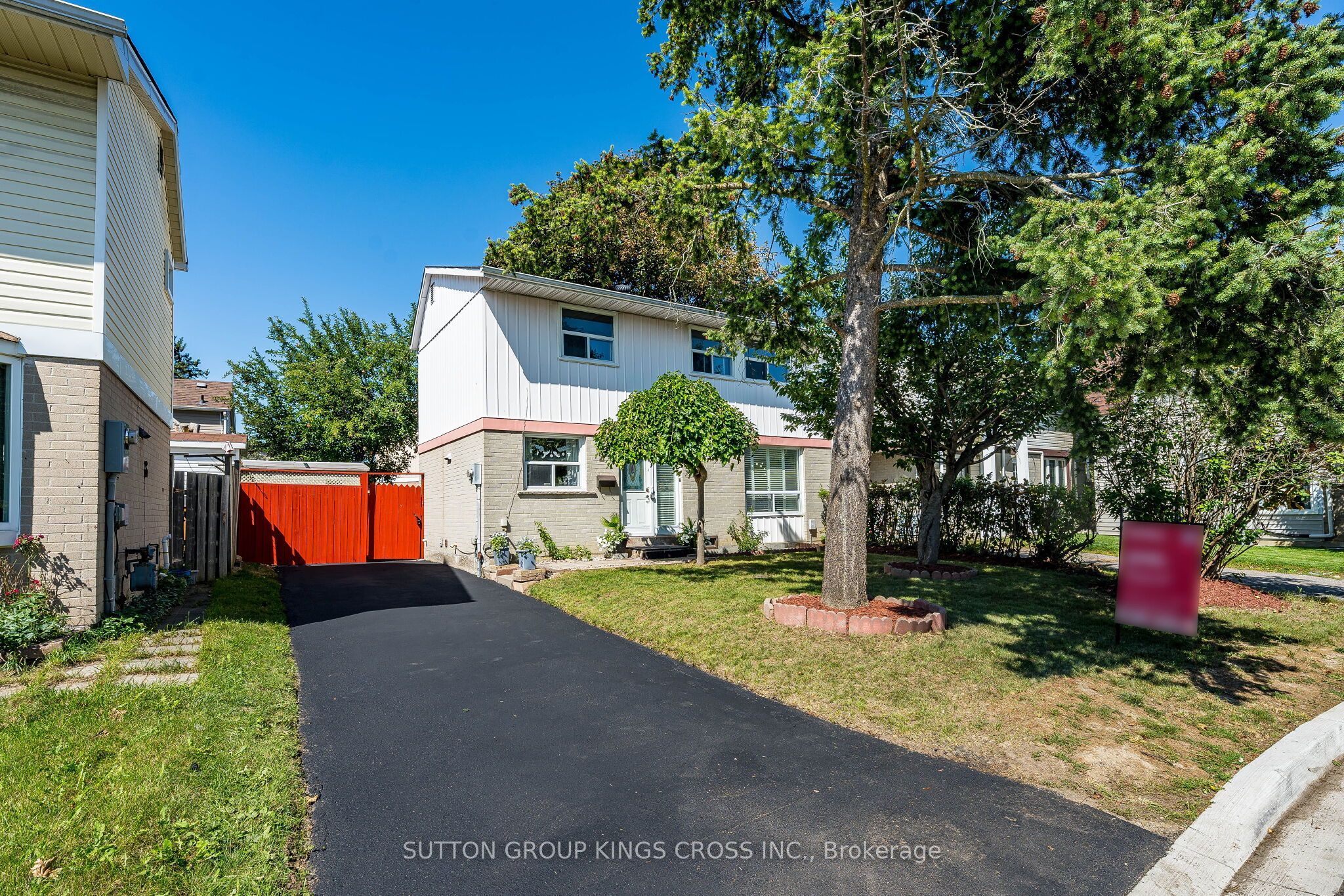 2 Hemlark Court