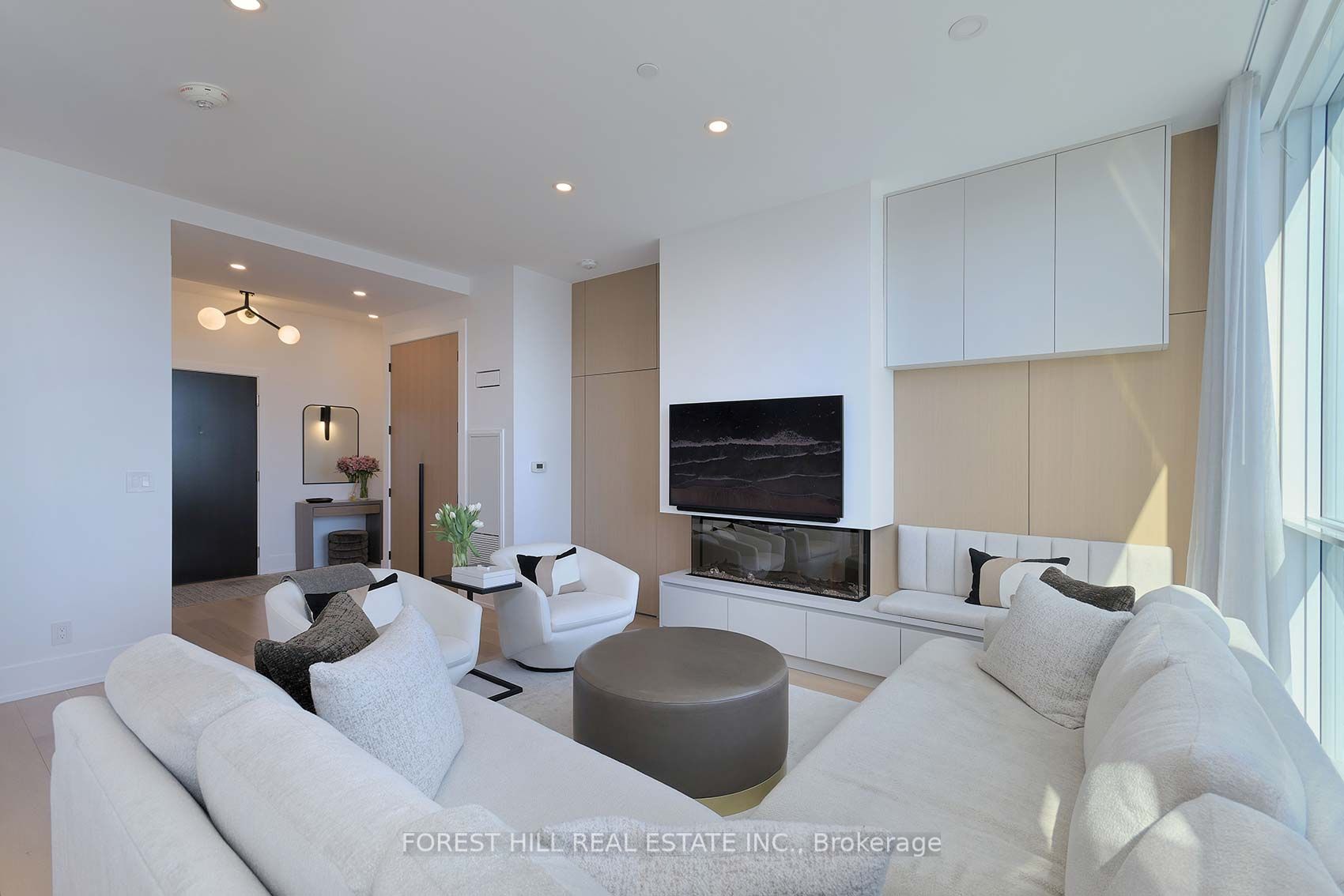 181 Bedford Road PH01