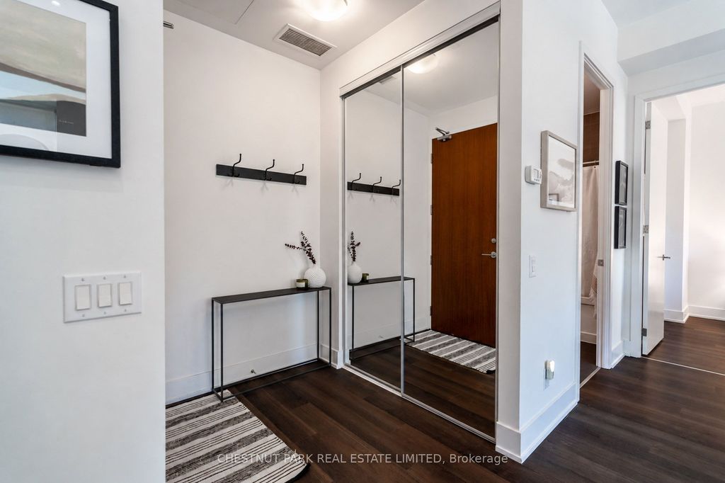 Photo of 111 St Clair Avenue W #320, Toronto, ON M4V 1N5 (MLS # C13490594)