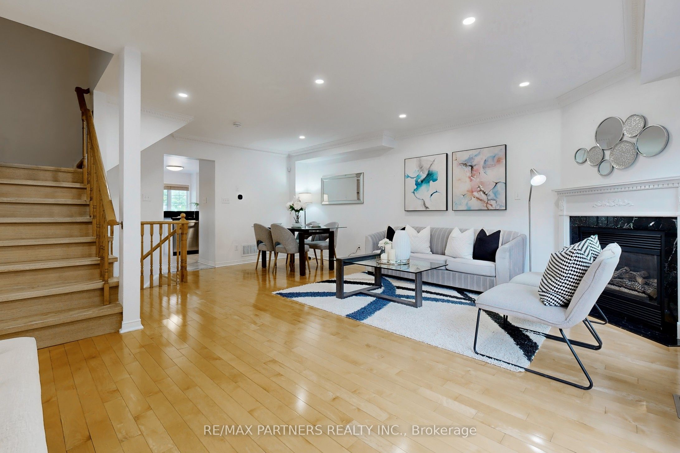 20 Vanity Crescent