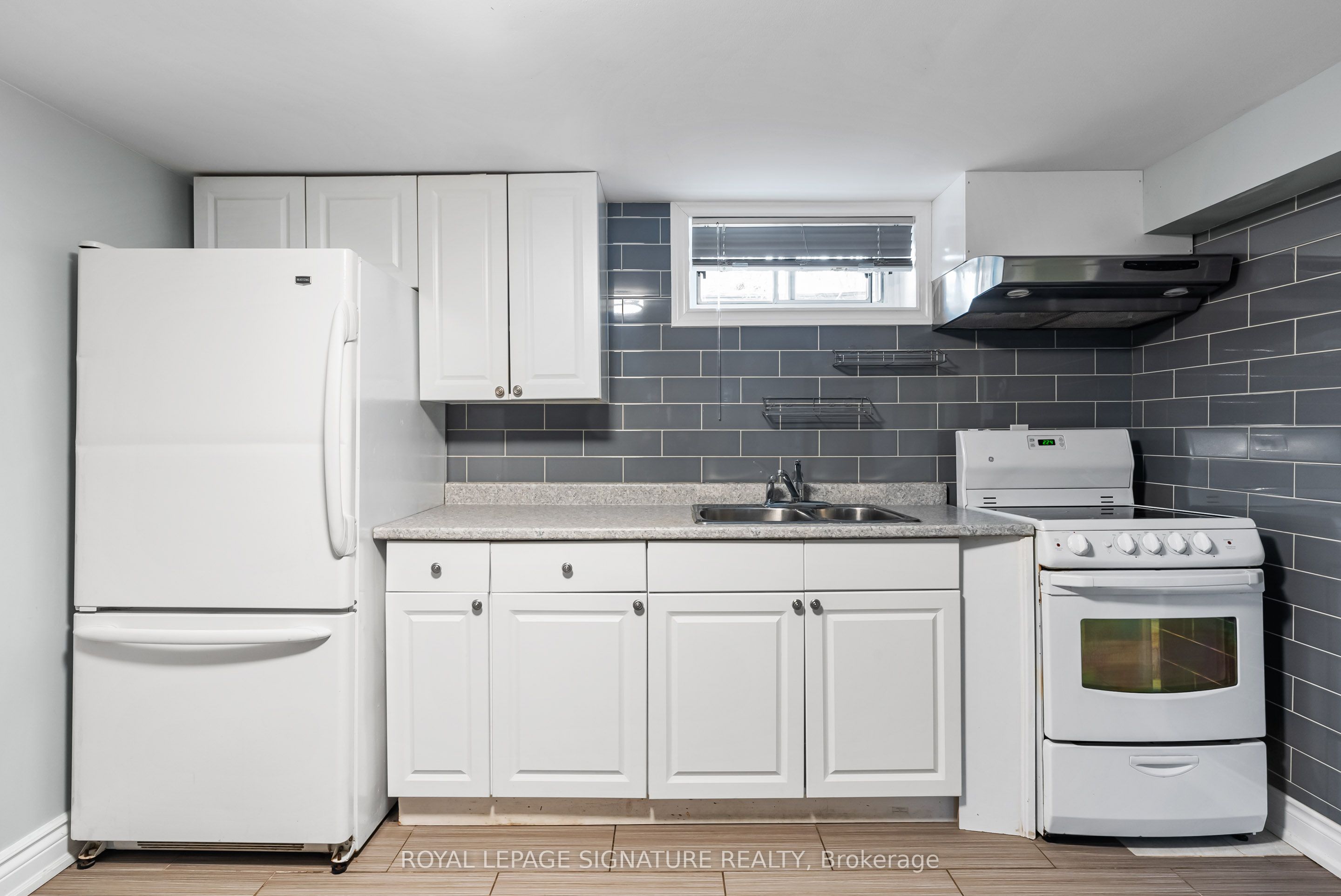 112 Foch Avenue Lower
