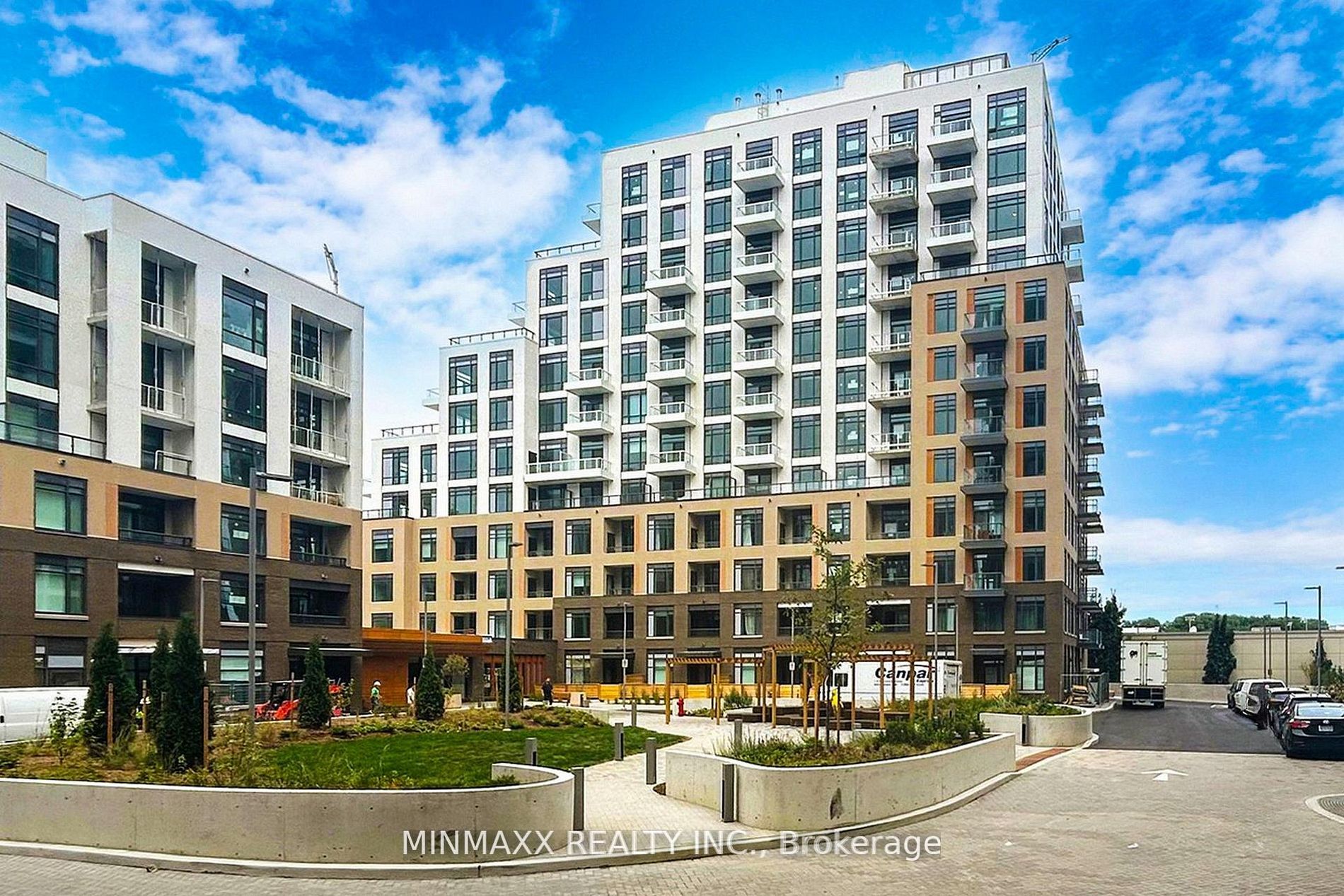 8 Beverley Glen Boulevard D620