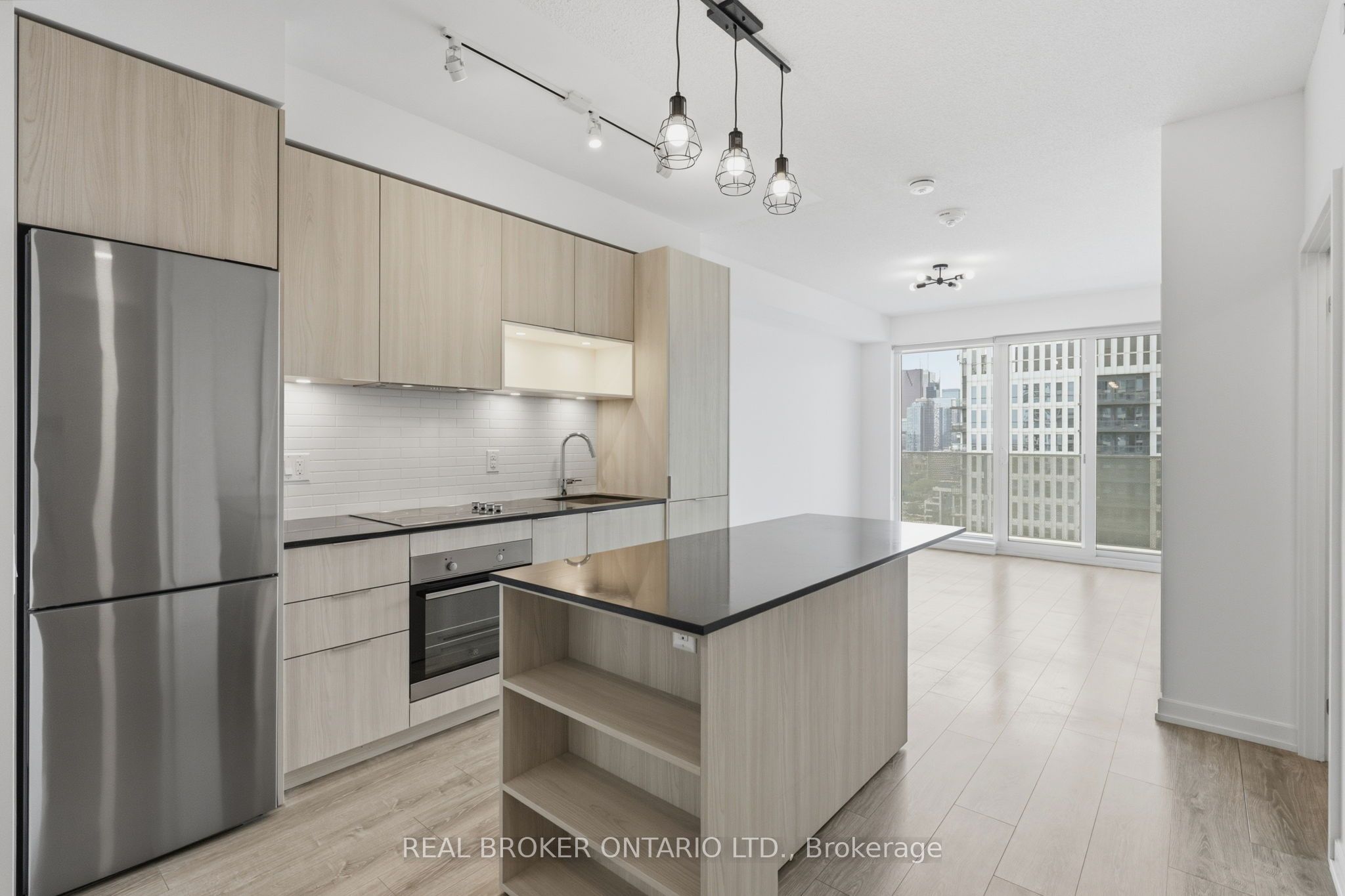 20 Tubman Avenue 2202