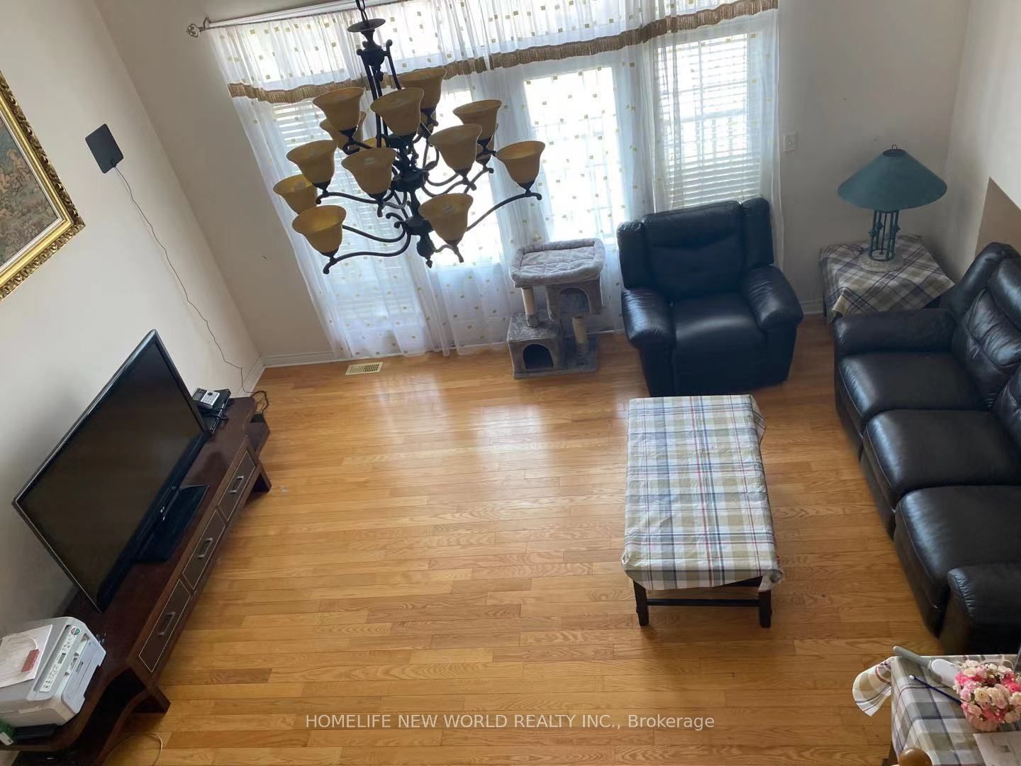 5 RIVINGTON Avenue