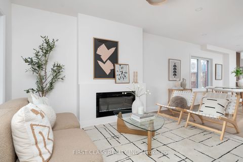 38 Bonnie Brae Boulevard Toronto ON M4J 4N2