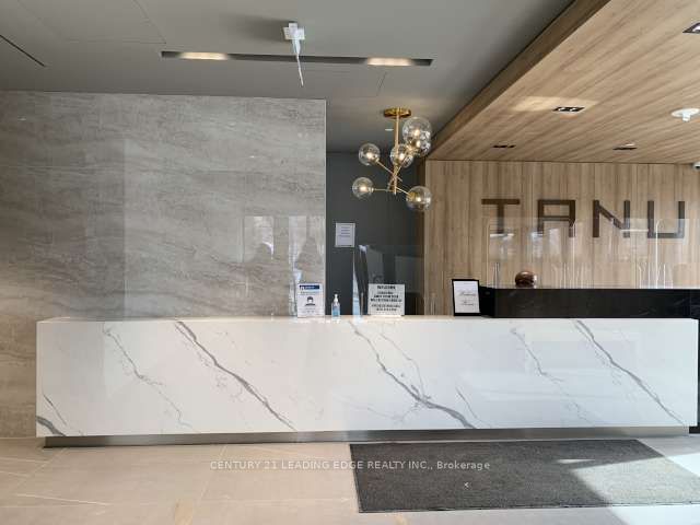 21 Park Street E 216