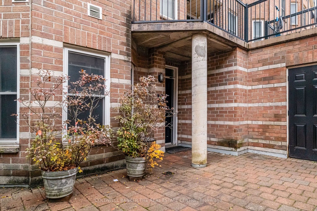 Photo of 760 Lawrence Avenue W #137, Toronto, ON M6A 3E7 (MLS # W12520846)