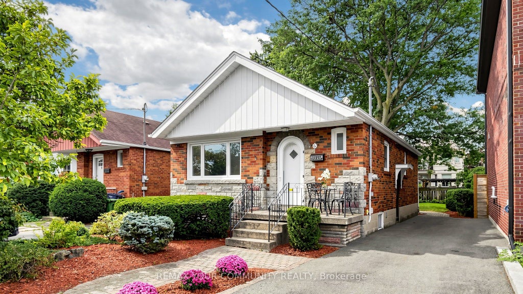 Photo of 6 Athlone Road, Toronto, ON M4J 4H2 (MLS # E13794908)