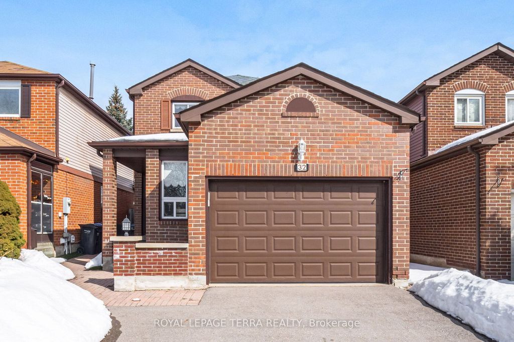 Photo of 32 Bridekirk Place, Brampton, ON L6Y 2V8 (MLS # W12844350)