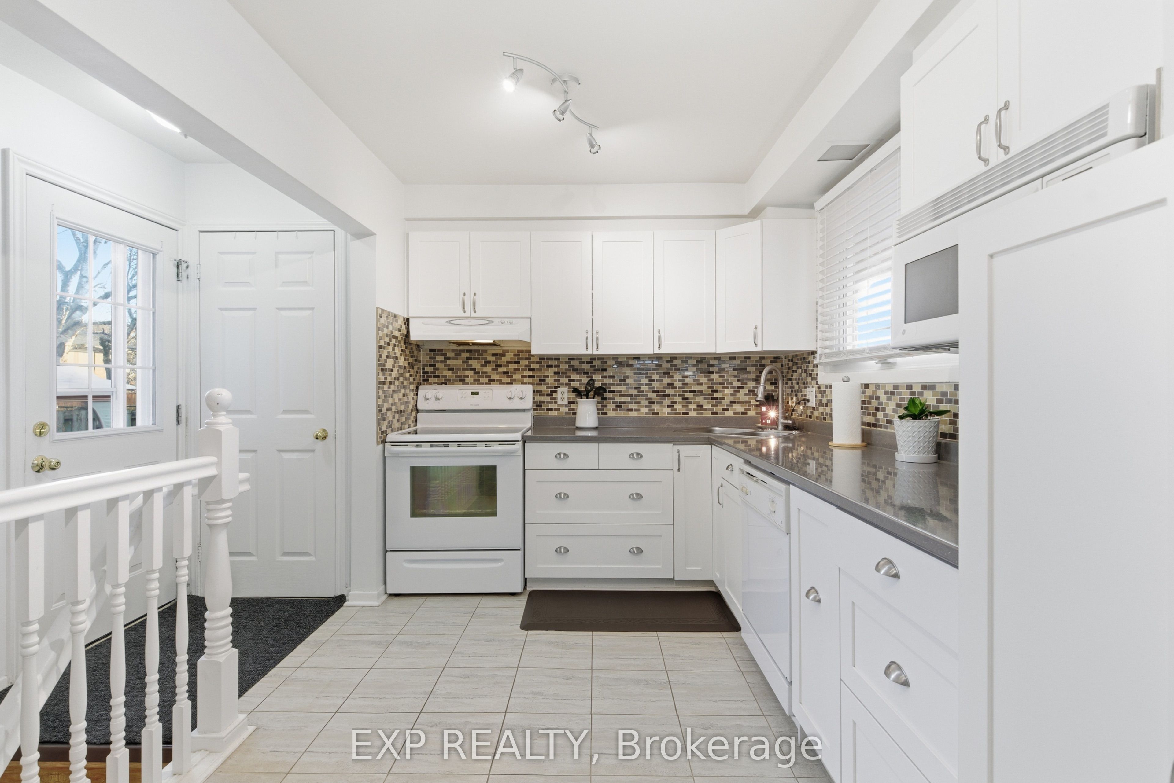 510 1/2 Niagara Street