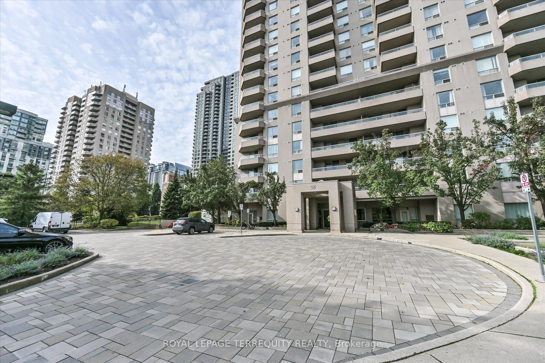 35 Empress Avenue 1508