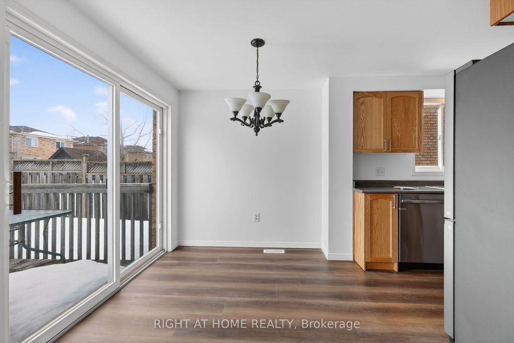 Photo of 27 Booth Lane, Barrie, ON L4N 0S4 (MLS # S12856898)