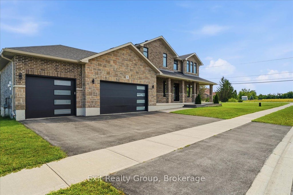 Photo of 9 Wims Way, Belleville, ON K8N 0H9 (MLS # X13651852)