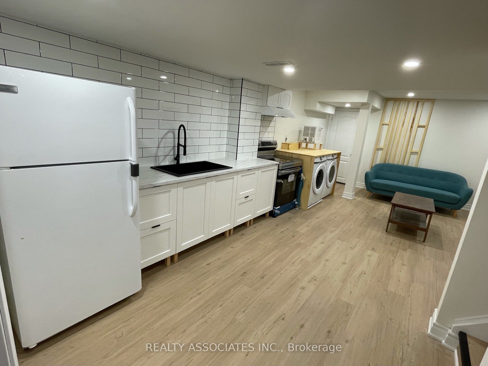 35 Vettese Court (Basement)