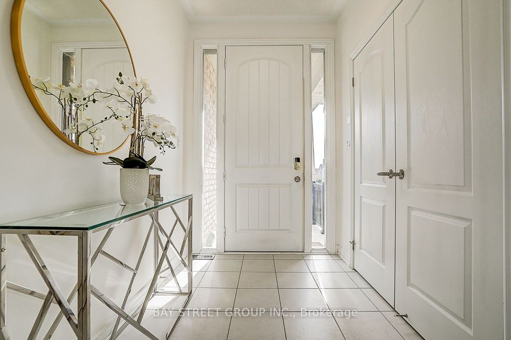 Photo of 713 Dillman Avenue, Newmarket, ON L3X 0J8 (MLS # N13050612)