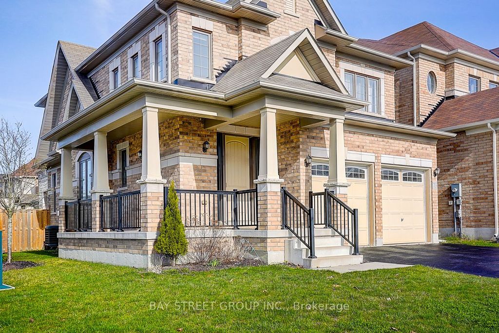 Photo of 713 Dillman Avenue, Newmarket, ON L3X 0J8 (MLS # N13050612)
