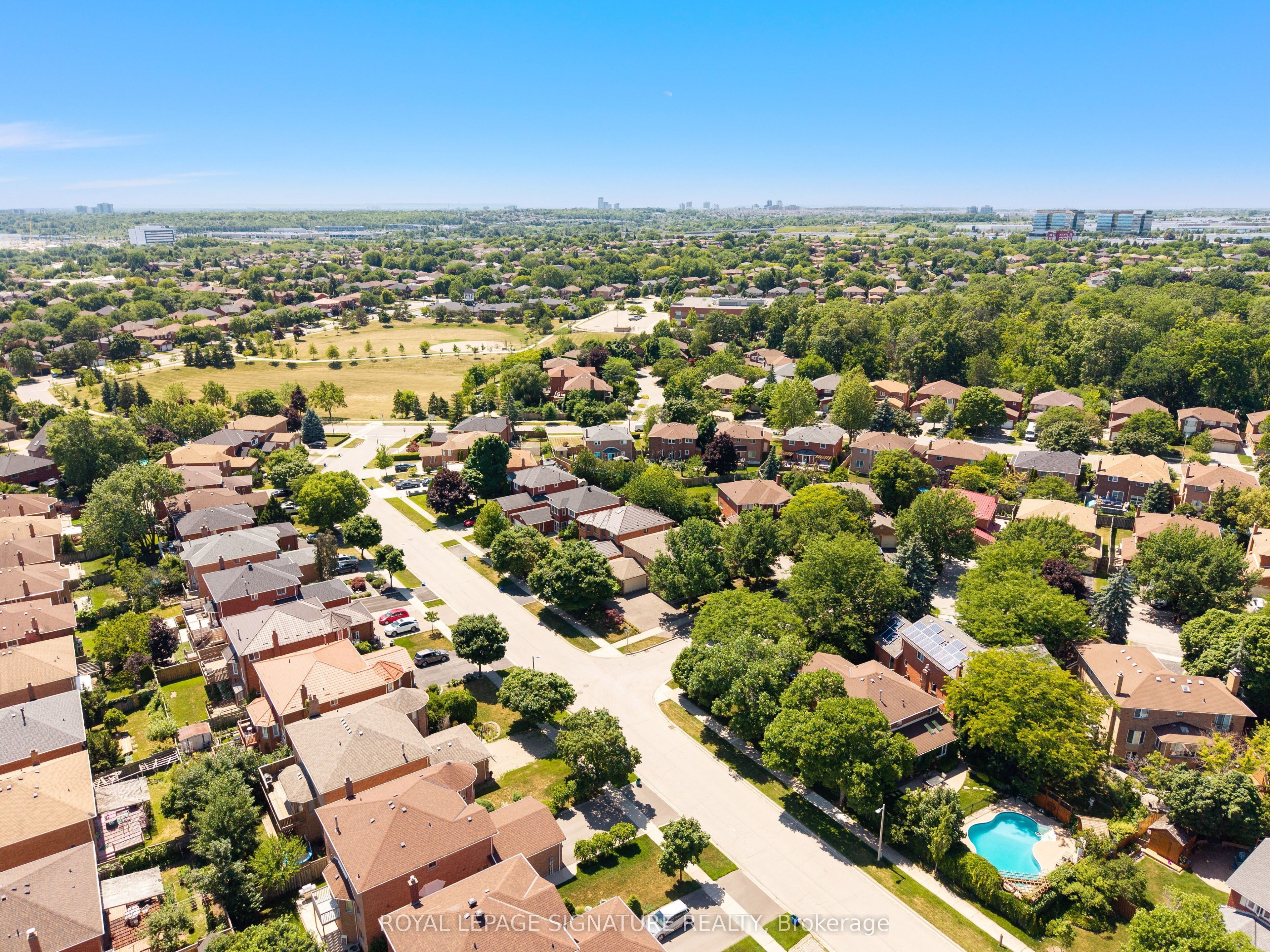 2921 Caradoc Lane