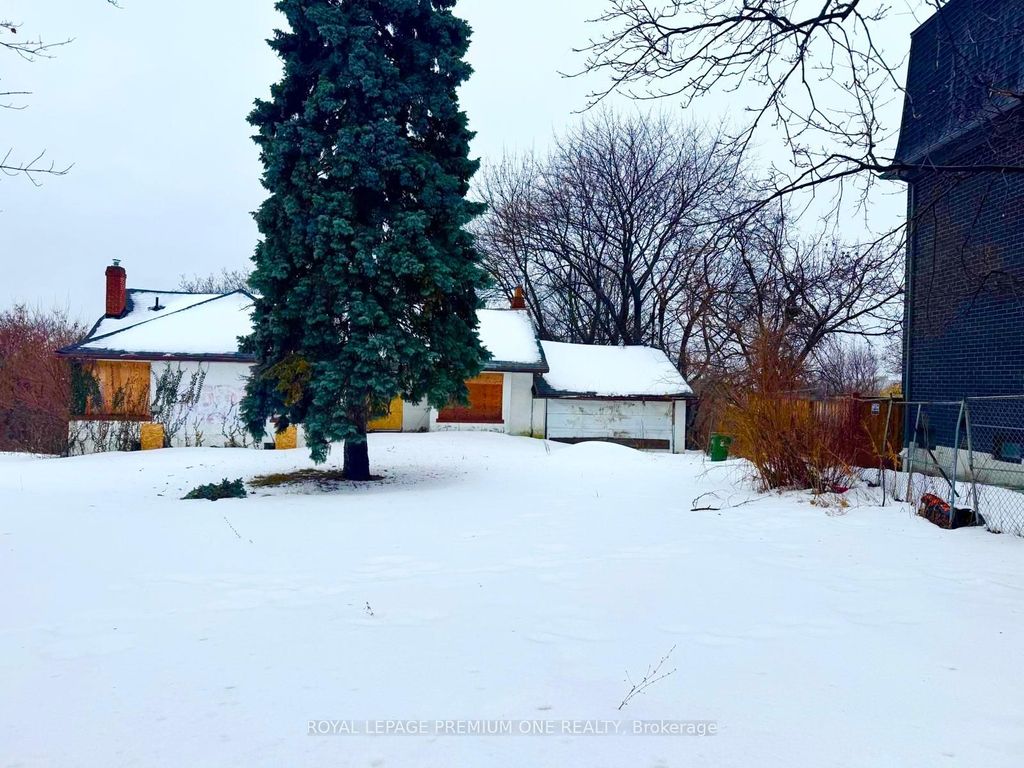 Photo of 2986 Weston Road, Toronto, ON M6R 2K1 (MLS # W12805432)