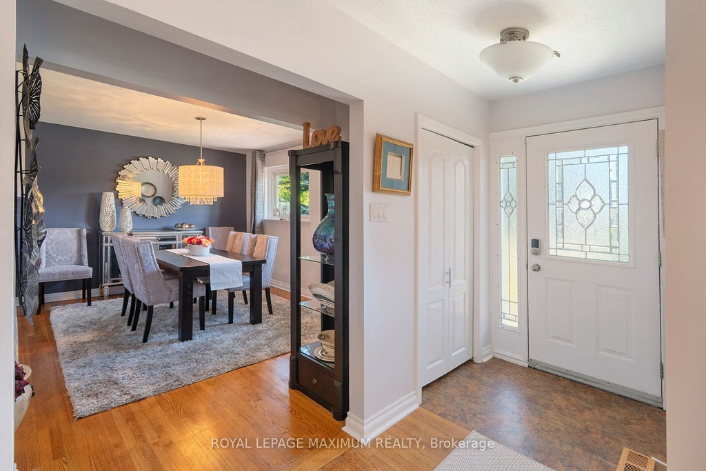 Photo of 38 Abbey Road, Brampton, ON L6W 2T8 (MLS # W13623206)