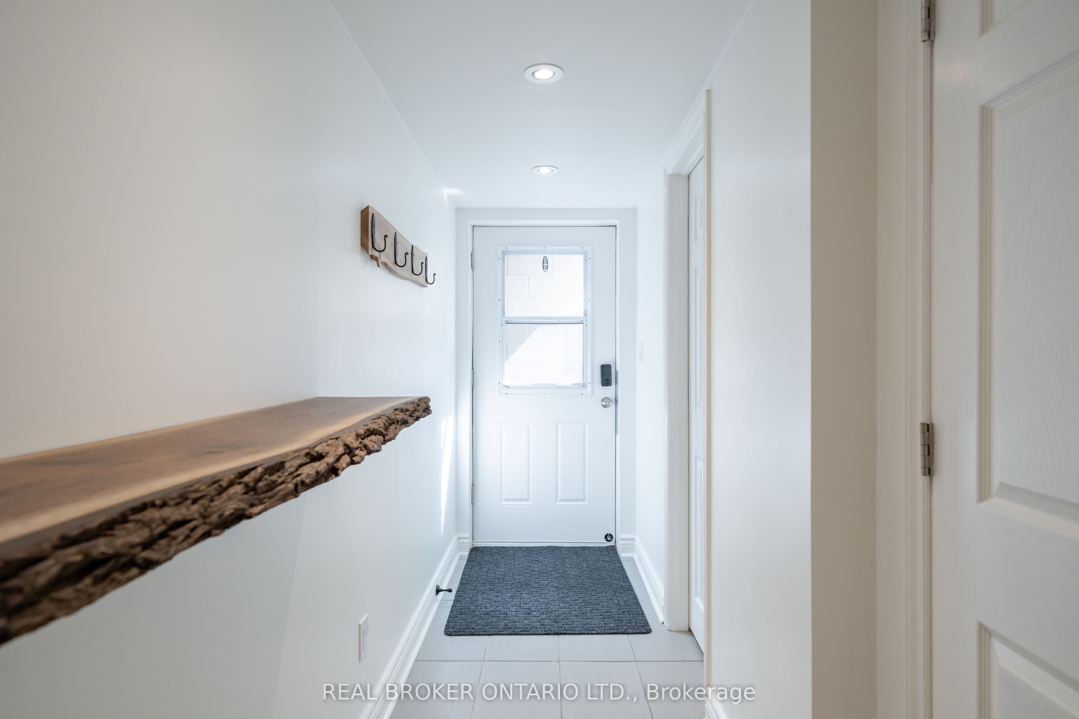 419 Ossington Avenue Lower