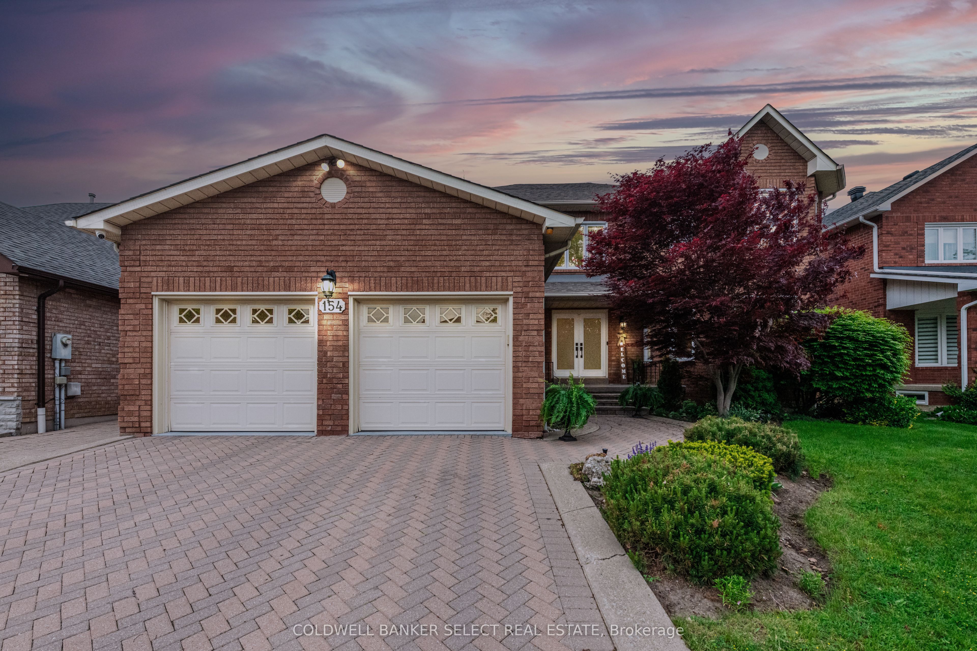 154 Conti Crescent