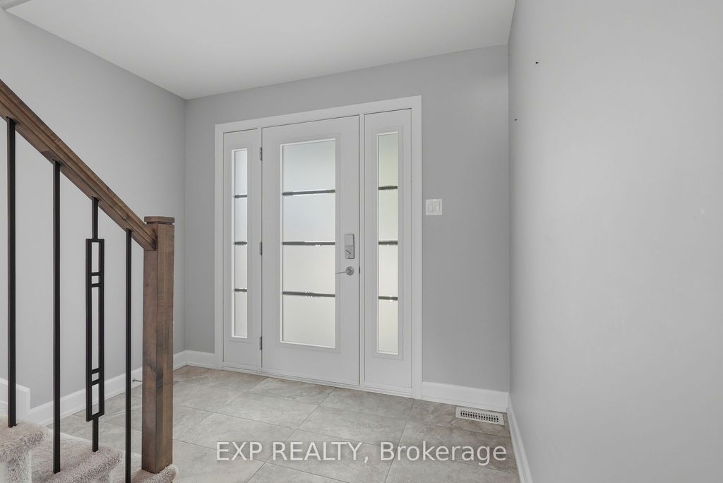 Photo of 224 Capri Avenue, Russell, ON K0A 1W0 (MLS # X13581926)