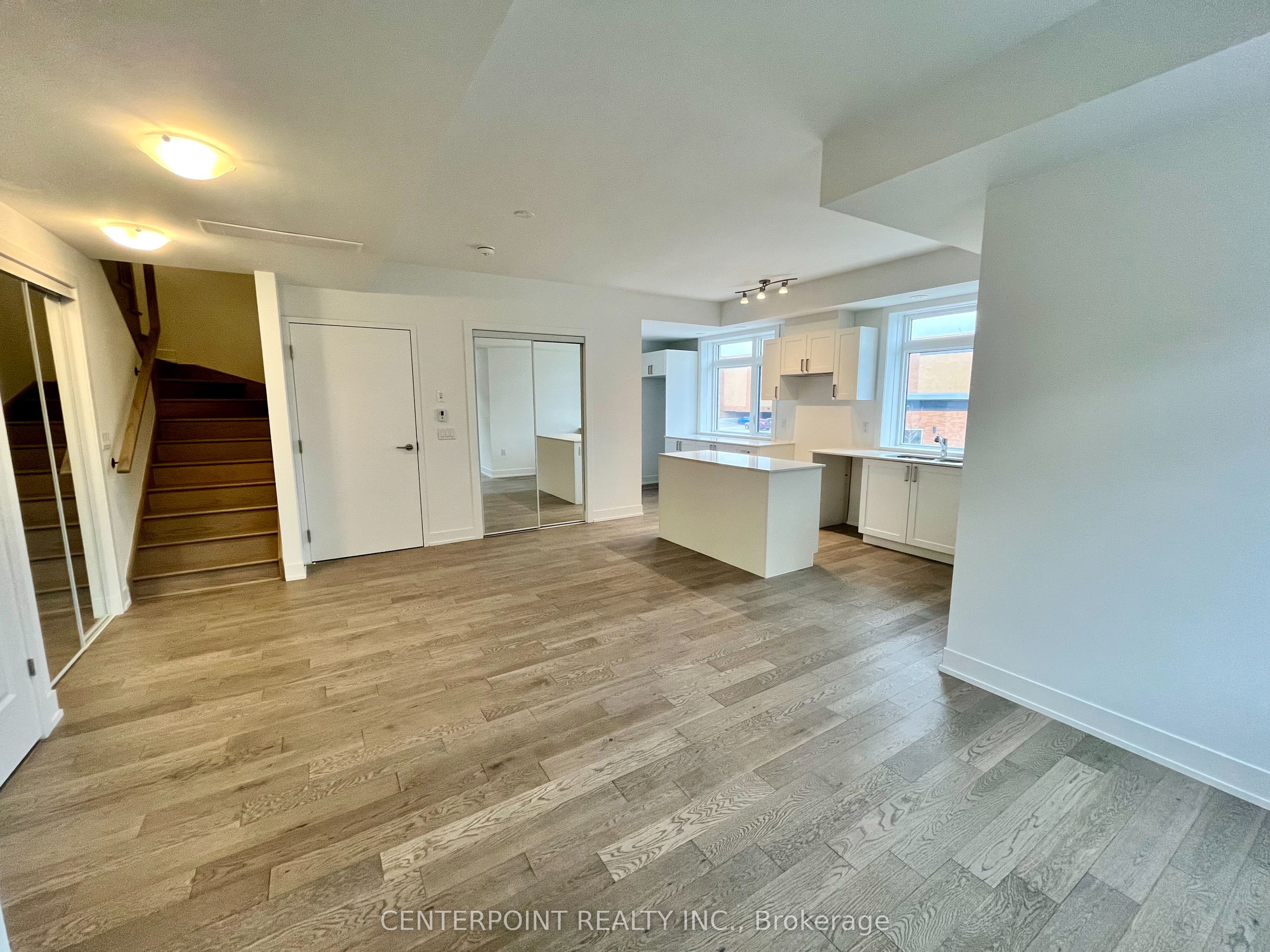 1060 Douglas Mccurdy Common 233