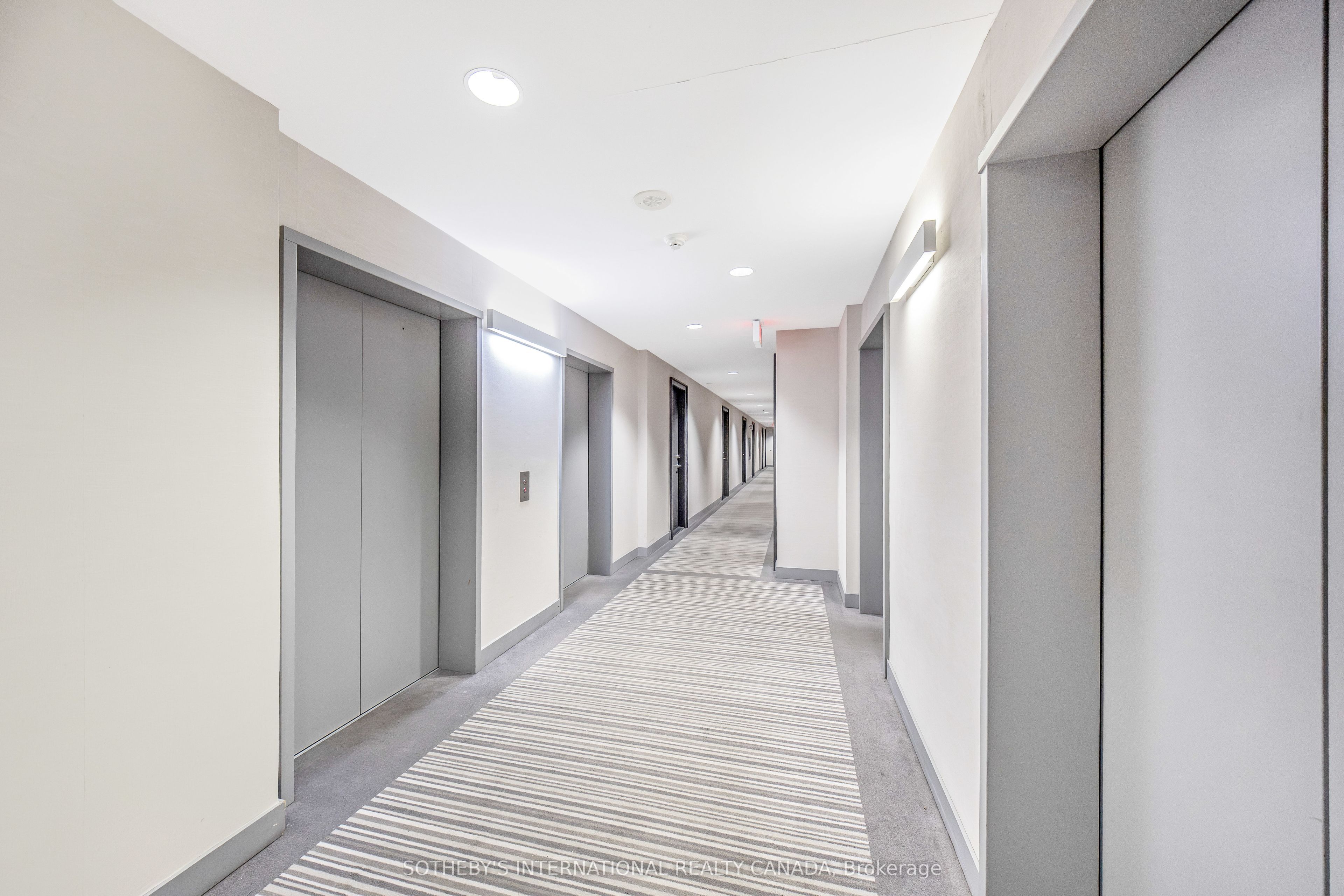 105 The Queensway Avenue 1601