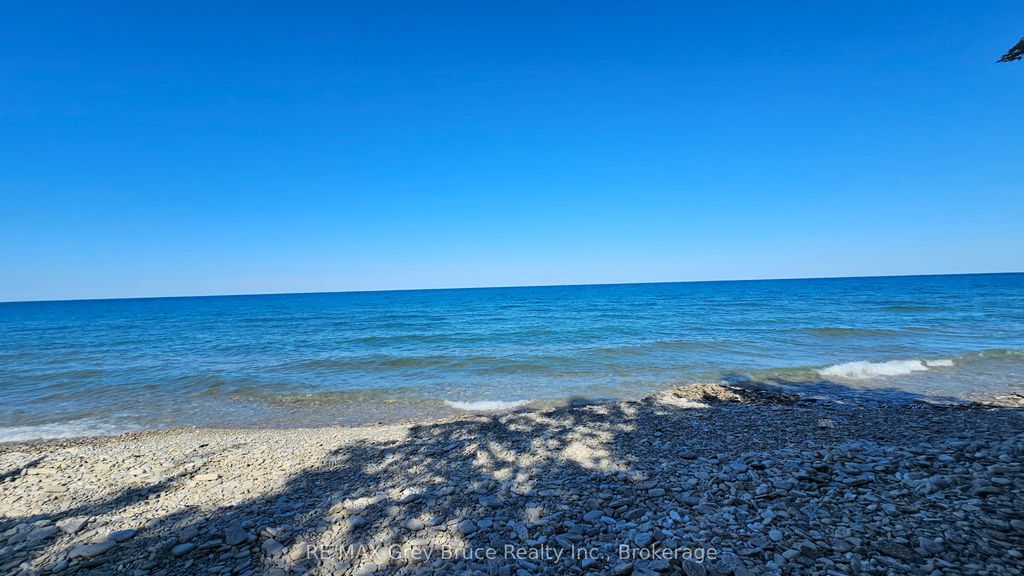 Photo of 8 CARTER Road, Northern Bruce Peninsula, ON N0H 1W0 (MLS # X12452562)