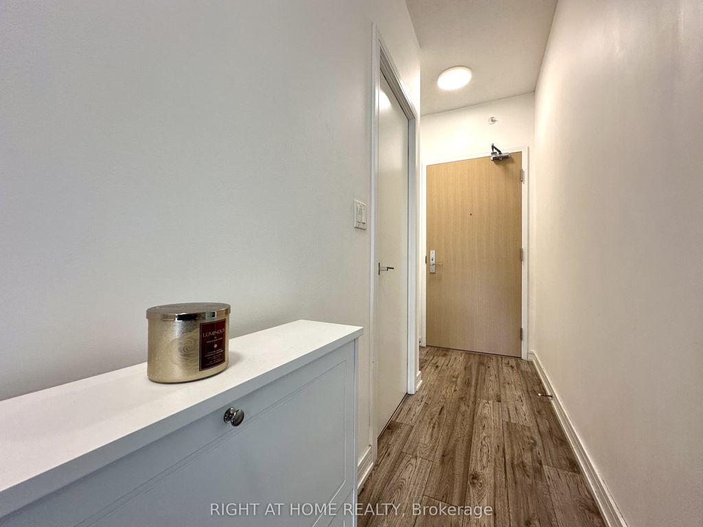 Photo of 621 Sheppard Avenue E #321, Toronto, ON M2K 1B5 (MLS # C12767792)