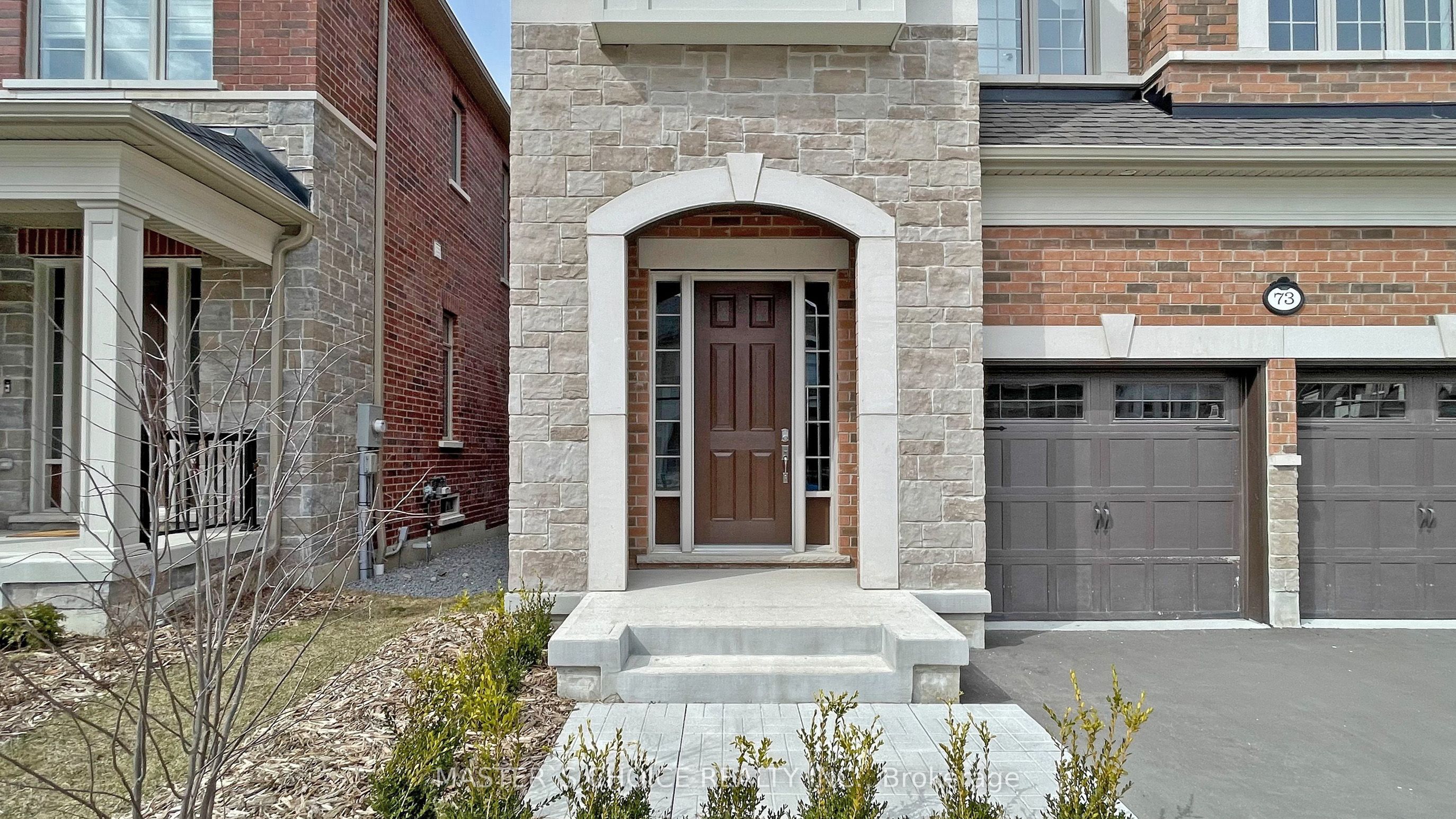 73 Deer Ridge Crescent