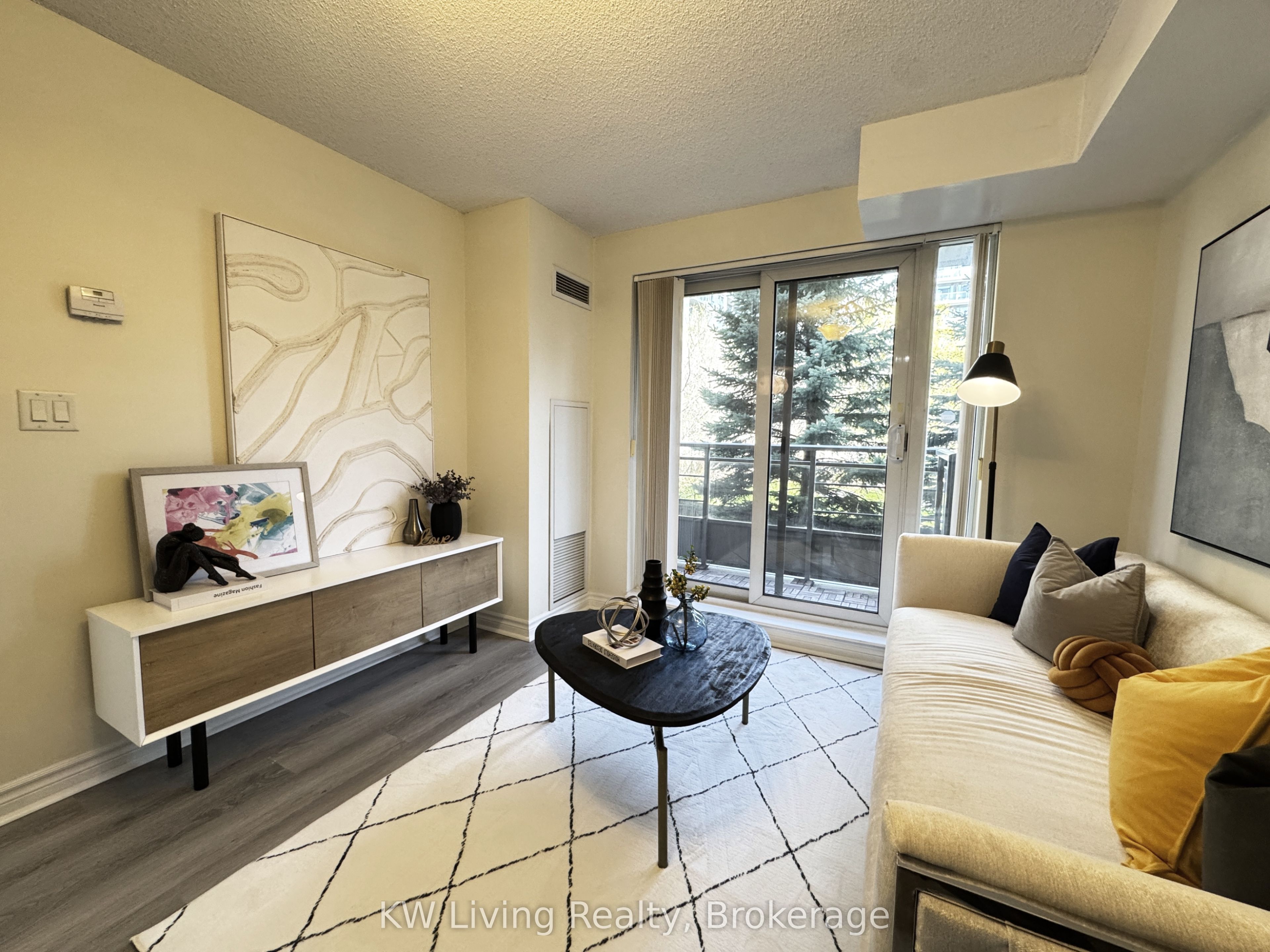 19 Barberry Place 204