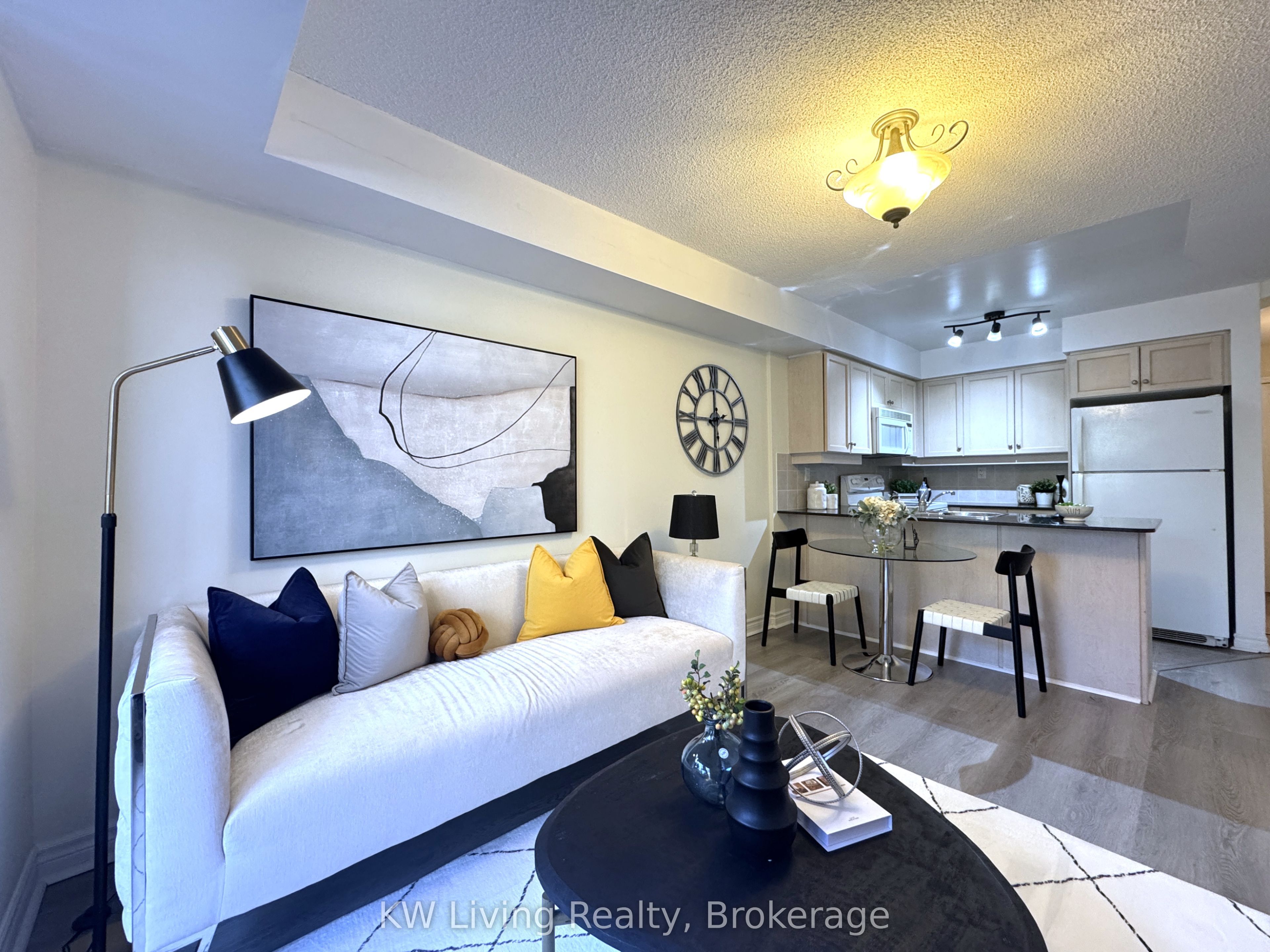 19 Barberry Place 204