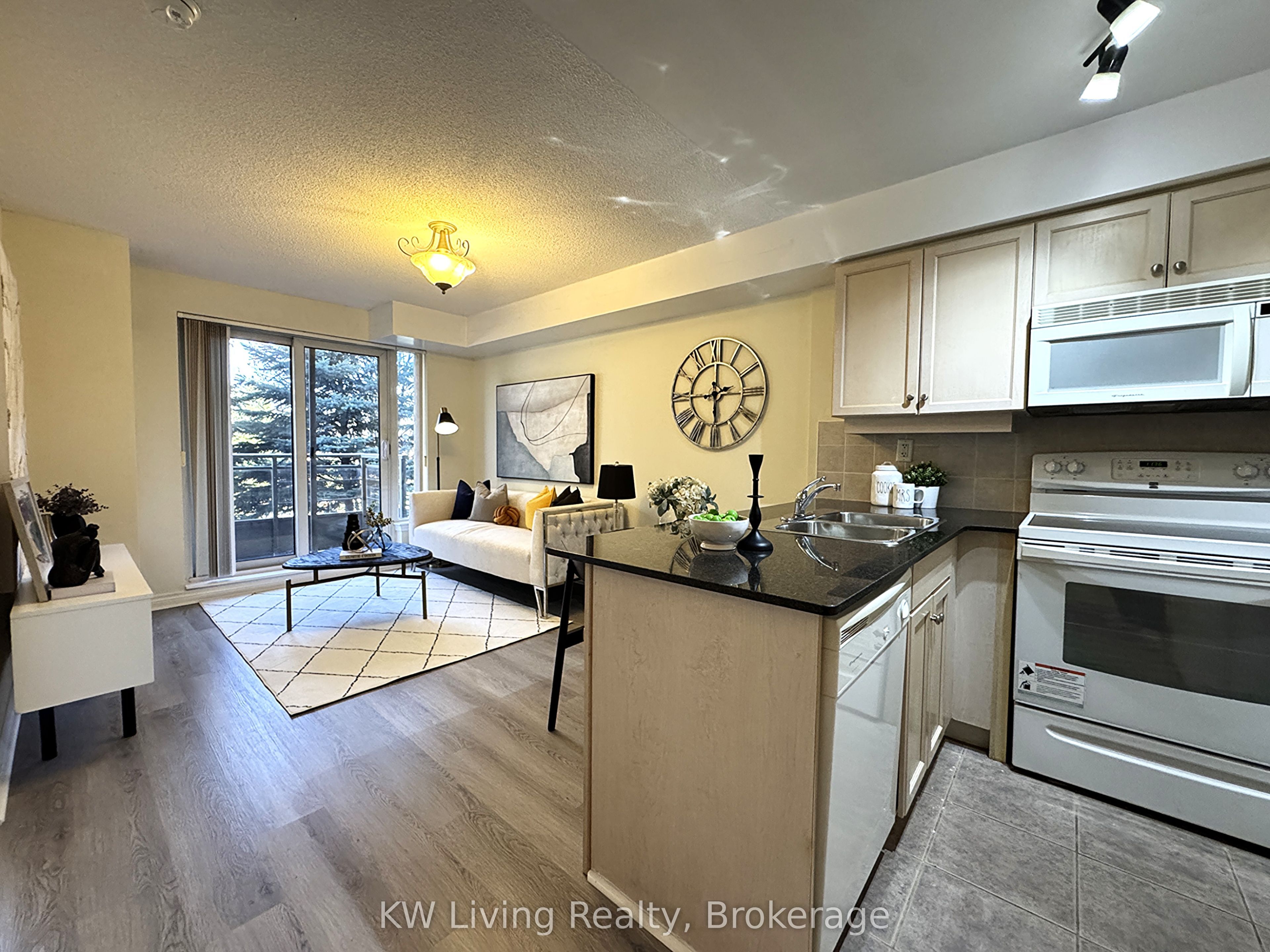 19 Barberry Place 204