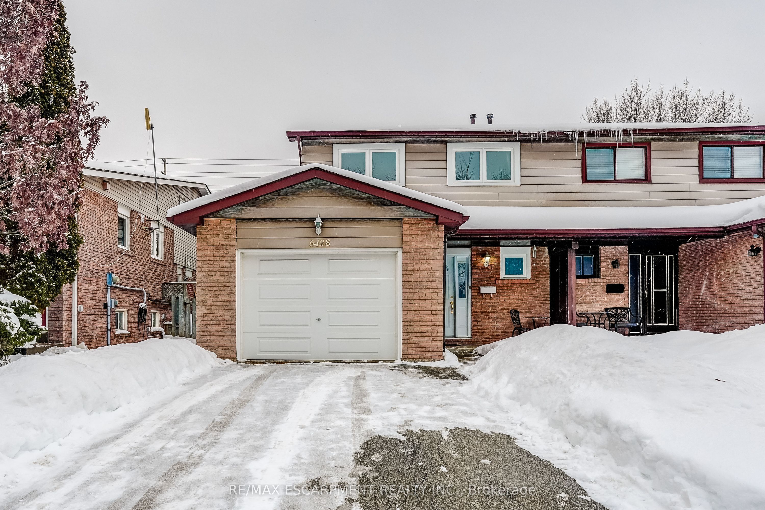 6428 Chaumont Crescent