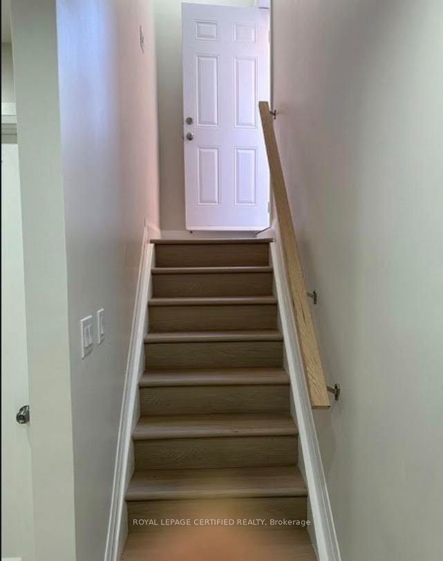 3881 Skyview Street S