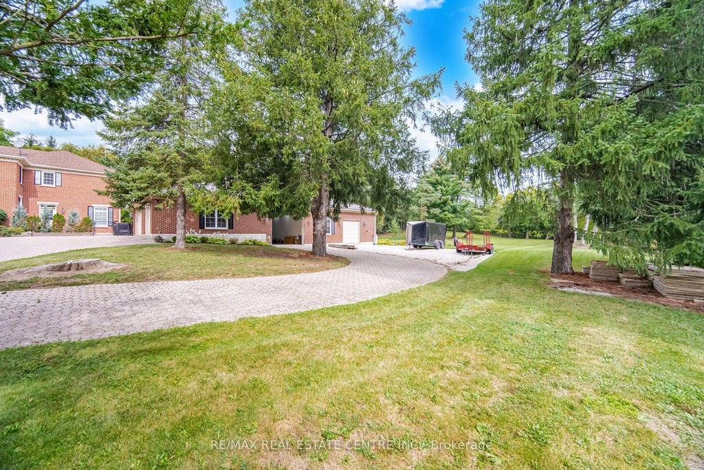 Photo of 10245 OLD PINE CREST Road, Brampton, ON L0P 1K0 (MLS # W13822020)