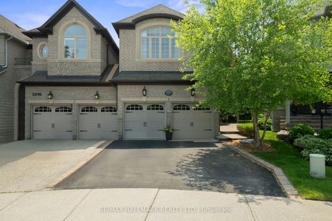 2092 PINEVALLEY Crescent Oakville ON L6H 6L8