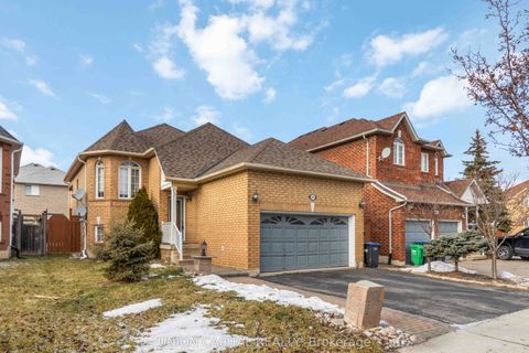 639 Twain Avenue Lower Mississauga ON L5W 1M1