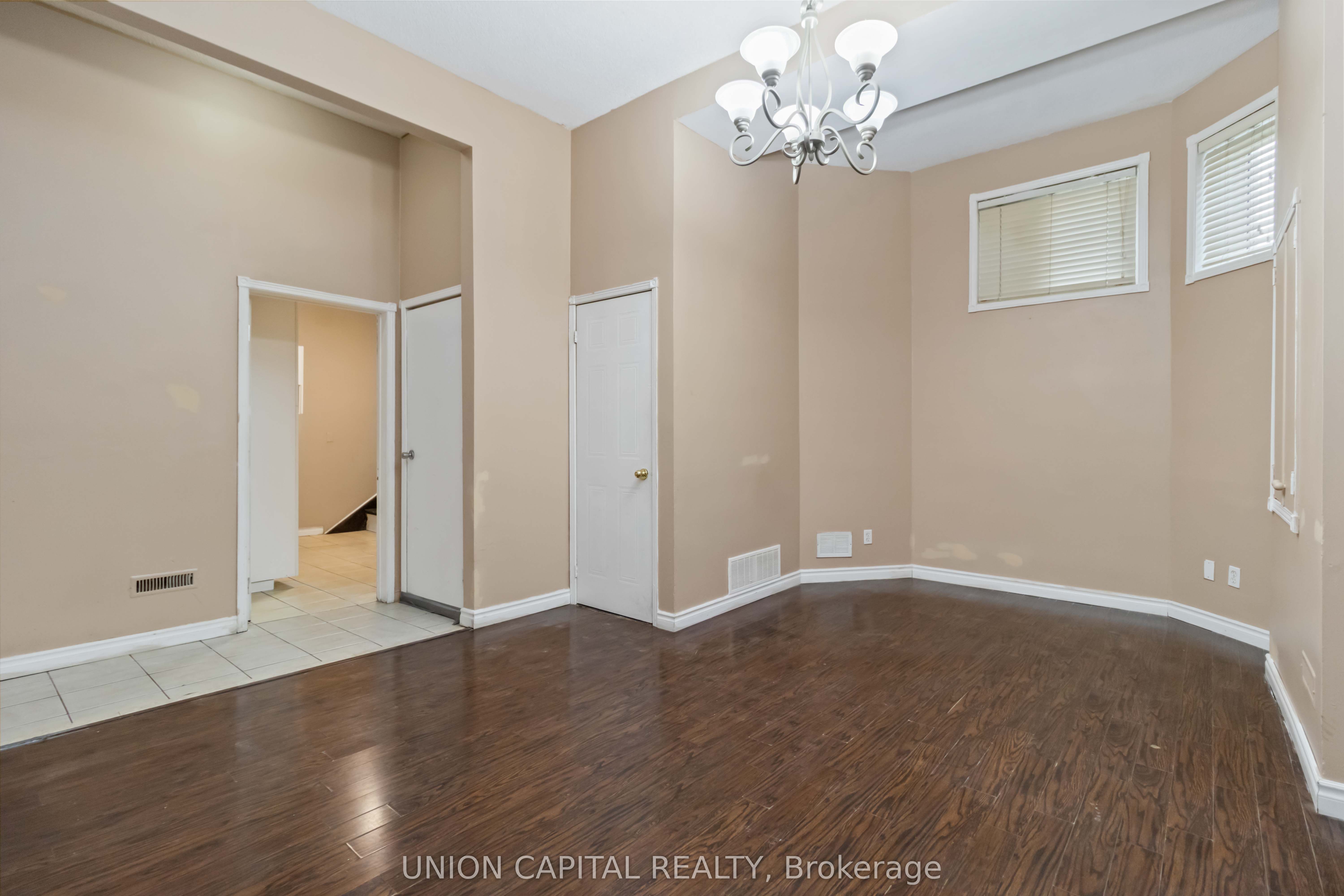 639 Twain Avenue Lower