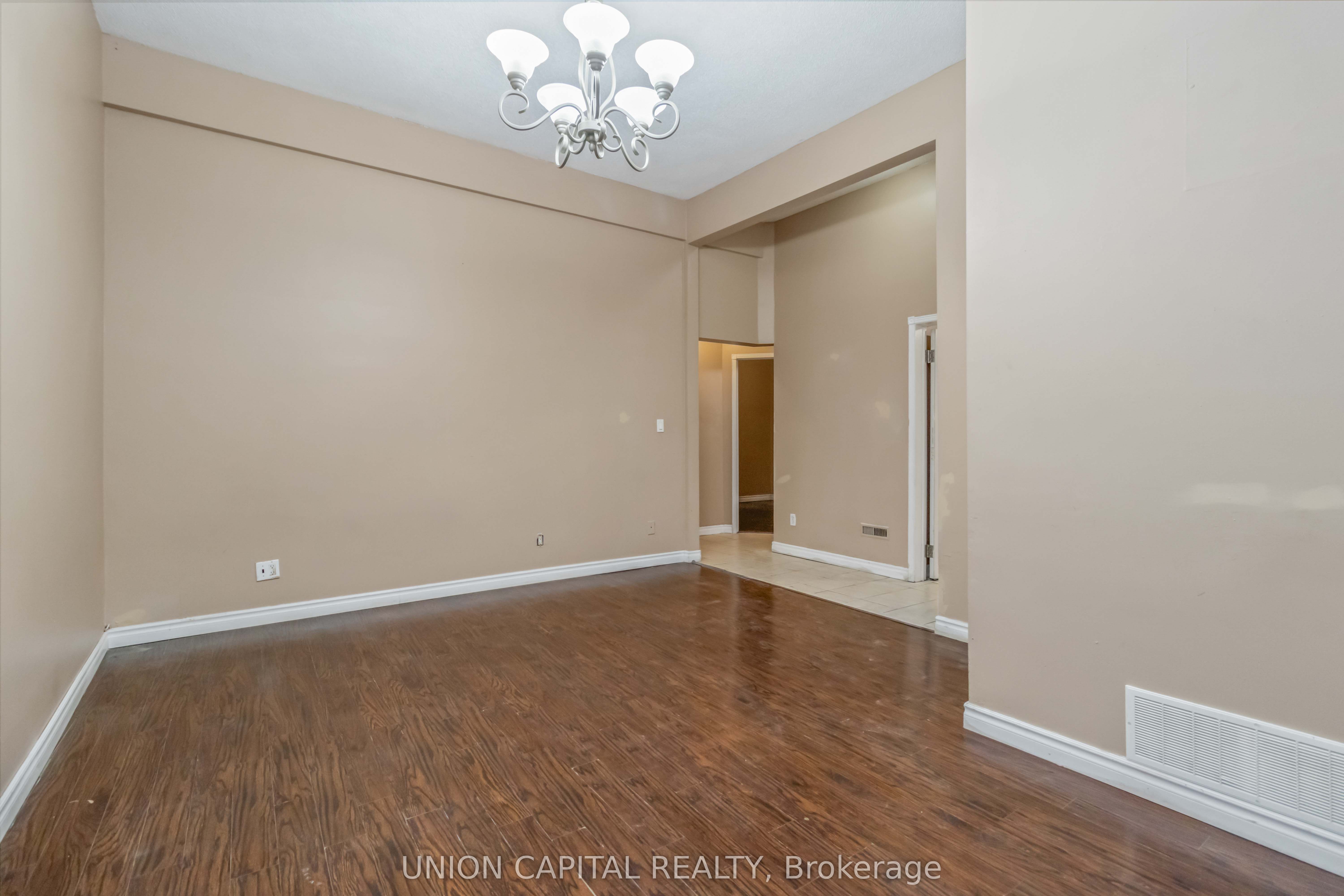 639 Twain Avenue Lower